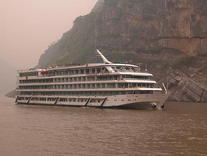 cruise boat