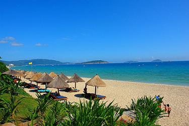 Sanya beach, Hainan Island, China><br> 
Sanya<br> 
<br><br>

<font face=