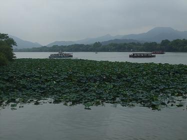 boats on westlake hangzhou